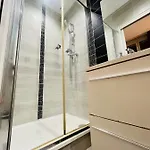 Chic Flat In The Heart Of Marais Near Pompidou Centre Apartmán *