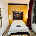 Chic Flat In The Heart Of Marais Near Pompidou Centre Paříž