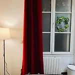 Chic Flat In The Heart Of Marais Near Pompidou Centre Apartmán *